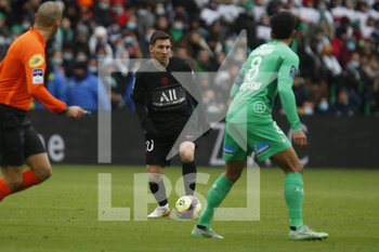 2021-11-28 - Lionel MESSI of Paris during the French championship Ligue 1 football match between AS Saint-Etienne and Paris Saint-Germain on November 28, 2021 at Geoffroy Guichard stadium in Saint-Etienne, France - AS SAINT-ETIENNE (ASSE) VS PARIS SAINT-GERMAIN (PSG) - FRENCH LIGUE 1 - SOCCER
