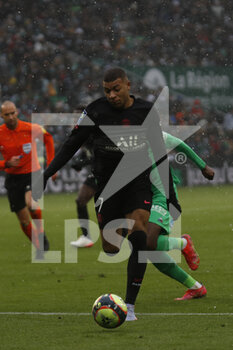 2021-11-28 - Kylian MBAPPE of Paris during the French championship Ligue 1 football match between AS Saint-Etienne and Paris Saint-Germain on November 28, 2021 at Geoffroy Guichard stadium in Saint-Etienne, France - AS SAINT-ETIENNE (ASSE) VS PARIS SAINT-GERMAIN (PSG) - FRENCH LIGUE 1 - SOCCER