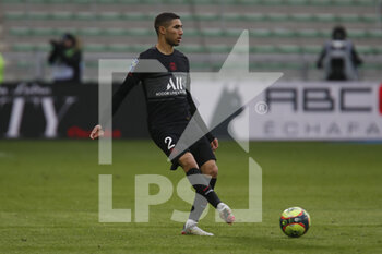 2021-11-28 - Achraf HAKIMI of Paris during the French championship Ligue 1 football match between AS Saint-Etienne and Paris Saint-Germain on November 28, 2021 at Geoffroy Guichard stadium in Saint-Etienne, France - AS SAINT-ETIENNE (ASSE) VS PARIS SAINT-GERMAIN (PSG) - FRENCH LIGUE 1 - SOCCER