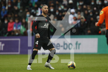 2021-11-28 - Sergio RAMOS of Paris during the French championship Ligue 1 football match between AS Saint-Etienne and Paris Saint-Germain on November 28, 2021 at Geoffroy Guichard stadium in Saint-Etienne, France - AS SAINT-ETIENNE (ASSE) VS PARIS SAINT-GERMAIN (PSG) - FRENCH LIGUE 1 - SOCCER