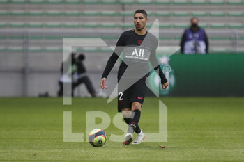 2021-11-28 - Achraf HAKIMI of Paris during the French championship Ligue 1 football match between AS Saint-Etienne and Paris Saint-Germain on November 28, 2021 at Geoffroy Guichard stadium in Saint-Etienne, France - AS SAINT-ETIENNE (ASSE) VS PARIS SAINT-GERMAIN (PSG) - FRENCH LIGUE 1 - SOCCER