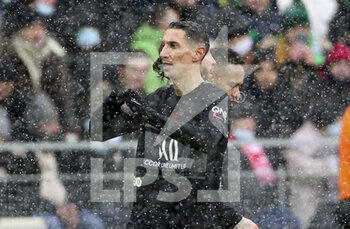 2021-11-28 - Angel Di Maria of PSG celebrates his goal with teammates during the French championship Ligue 1 football match between AS Saint-Etienne (ASSE) and Paris Saint-Germain (PSG) on November 28, 2021 at Stade Geoffroy Guichard in Saint-Etienne, France - AS SAINT-ETIENNE (ASSE) VS PARIS SAINT-GERMAIN (PSG) - FRENCH LIGUE 1 - SOCCER