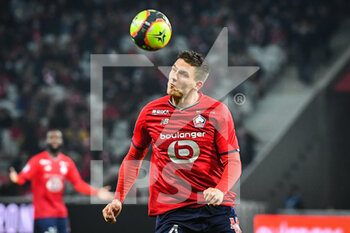 2021-12-12 - Sven BOTMAN of Lille during the French championship Ligue 1 football match between LOSC Lille and Olympique Lyonnais (Lyon) on December 12, 2021 at Pierre Mauroy stadium in Villeneuve-d'Ascq near Lille, France - LOSC LILLE VS OLYMPIQUE LYONNAIS (LYON) - FRENCH LIGUE 1 - SOCCER