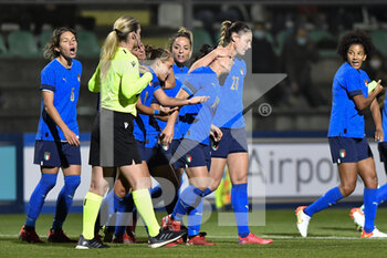 2021-10-22 - Team Italy during the UEFA women's world cup qualifying round between ITALIA and CROATIA at Stadio Teofilo Patini on October 22, 2021 in Castel di Sangro, Italy. - QUALIFICAZIONI MONDIALI 2023 - ITALIA FEMMINILE VS CROAZIA - FIFA WORLD CUP - SOCCER
