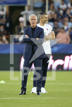 2021-09-01 - Coach of Team France Didier Deschamps, fitness coach of France Cyril Moine during the FIFA World Cup Qatar 2022, Qualifiers, Group D football match between France and Bosnia and Herzegovina on September 1, 2021 at Stade de La Meinau in Strasbourg, France - FIFA WORLD CUP QATAR 2022, QUALIFIERS, GROUP D - FRANCE AND BOSNIA AND HERZEGOVINA - FIFA WORLD CUP - SOCCER