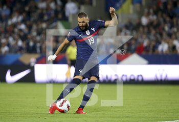 2021-09-01 - Karim Benzema of France during the FIFA World Cup Qatar 2022, Qualifiers, Group D football match between France and Bosnia and Herzegovina on September 1, 2021 at Stade de La Meinau in Strasbourg, France - Photo Jean Catuffe / DPPI - FIFA WORLD CUP QATAR 2022, QUALIFIERS, GROUP D - FRANCE AND BOSNIA AND HERZEGOVINA - FIFA WORLD CUP - SOCCER
