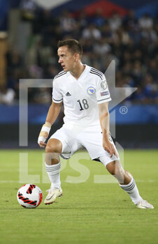 2021-09-01 - Amir Hadziahmetovic of Bosnia and Herzegovina during the FIFA World Cup Qatar 2022, Qualifiers, Group D football match between France and Bosnia and Herzegovina on September 1, 2021 at Stade de La Meinau in Strasbourg, France - FIFA WORLD CUP QATAR 2022, QUALIFIERS, GROUP D - FRANCE AND BOSNIA AND HERZEGOVINA - FIFA WORLD CUP - SOCCER
