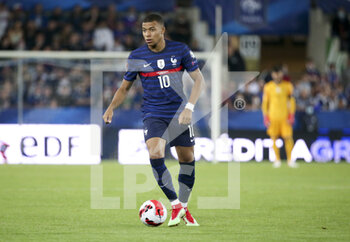 2021-09-01 - Kylian Mbappe of France during the FIFA World Cup Qatar 2022, Qualifiers, Group D football match between France and Bosnia and Herzegovina on September 1, 2021 at Stade de La Meinau in Strasbourg, France - Photo Jean Catuffe / DPPI - FIFA WORLD CUP QATAR 2022, QUALIFIERS, GROUP D - FRANCE AND BOSNIA AND HERZEGOVINA - FIFA WORLD CUP - SOCCER