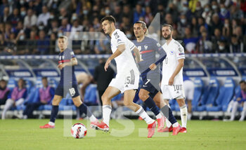 2021-09-01 - Branimir Cipetik of Bosnia and Herzegovina, Antoine Griezmann of France during the FIFA World Cup Qatar 2022, Qualifiers, Group D football match between France and Bosnia and Herzegovina on September 1, 2021 at Stade de La Meinau in Strasbourg, France - Photo Jean Catuffe / DPPI - FIFA WORLD CUP QATAR 2022, QUALIFIERS, GROUP D - FRANCE AND BOSNIA AND HERZEGOVINA - FIFA WORLD CUP - SOCCER