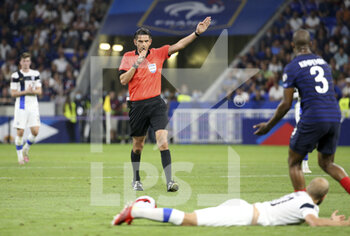 2021-09-07 - Referee Deniz Aytekin of Germany during the FIFA World Cup Qatar 2022, Qualifiers, Group D football match between France and Finland on September 7, 2021 at Groupama stadium in Decines-Charpieu near Lyon, France - FIFA WORLD CUP QATAR 2022, QUALIFIERS, GROUP D - FRANCE AND FINLAND - FIFA WORLD CUP - SOCCER