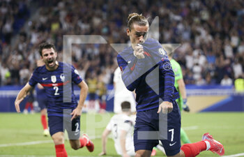 2021-09-07 - Antoine Griezmann of France celebrates his second goal during with Leo Dubois (left) the FIFA World Cup Qatar 2022, Qualifiers, Group D football match between France and Finland on September 7, 2021 at Groupama stadium in Decines-Charpieu near Lyon, France - FIFA WORLD CUP QATAR 2022, QUALIFIERS, GROUP D - FRANCE AND FINLAND - FIFA WORLD CUP - SOCCER