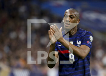 2021-09-07 - Anthony Martial of France salutes the supporters when he's replaced during the FIFA World Cup Qatar 2022, Qualifiers, Group D football match between France and Finland on September 7, 2021 at Groupama stadium in Decines-Charpieu near Lyon, France - FIFA WORLD CUP QATAR 2022, QUALIFIERS, GROUP D - FRANCE AND FINLAND - FIFA WORLD CUP - SOCCER