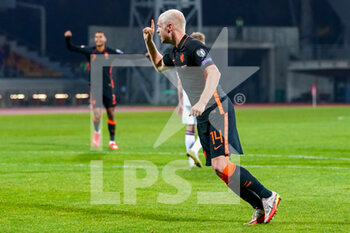 2021-10-08 - Davy Klaassen of the Netherlands is celebrating his goal during the FIFA World Cup 2022, Qualifiers football match between Latvia and Netherlands on October 8, 2021 at Daugava Stadium in Riga, Latvia - FIFA WORLD CUP 2022, QUALIFIERS - LATVIA AND NETHERLANDS - FIFA WORLD CUP - SOCCER