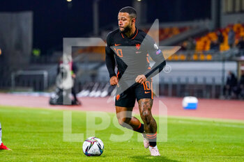2021-10-08 - Memphis Depay of the Netherlands during the FIFA World Cup 2022, Qualifiers football match between Latvia and Netherlands on October 8, 2021 at Daugava Stadium in Riga, Latvia - FIFA WORLD CUP 2022, QUALIFIERS - LATVIA AND NETHERLANDS - FIFA WORLD CUP - SOCCER