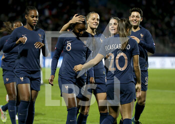 2021-10-22 - Players of France celebrate a goal during the FIFA Women's World Cup 2023, Qualifiers Group I football match between France and Estonia on October 22, 2021 at Stade Dominique Duvauchelle in Creteil, France - FIFA WOMEN'S WORLD CUP 2023, QUALIFIERS GROUP I - FRANCE VS ESTONIA - FIFA WORLD CUP - SOCCER