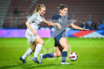 2021-10-22 - Emma TREIBERG of Estonia and Charlotte BILBAULT of France during the FIFA Women's World Cup 2023, Qualifiers Group I football match between France and Estonia on October 22, 2021 at Dominique Duvauchelle stadium in Créteil, France - FIFA WOMEN'S WORLD CUP 2023, QUALIFIERS GROUP I - FRANCE VS ESTONIA - FIFA WORLD CUP - SOCCER