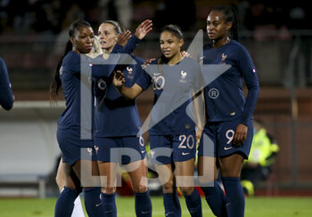 2021-10-22 - Delphine Cascarino of France #20 celebrates her goal with Onema Grace Geyoro, Sandie Toletti, Marie-Antoinette Katoto of France during the FIFA Women's World Cup 2023, Qualifiers Group I football match between France and Estonia on October 22, 2021 at Stade Dominique Duvauchelle in Creteil, France - FIFA WOMEN'S WORLD CUP 2023, QUALIFIERS GROUP I - FRANCE VS ESTONIA - FIFA WORLD CUP - SOCCER