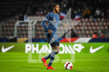 2021-10-22 - Aissatou TOUNKARA of France during the FIFA Women's World Cup 2023, Qualifiers Group I football match between France and Estonia on October 22, 2021 at Dominique Duvauchelle stadium in Créteil, France - FIFA WOMEN'S WORLD CUP 2023, QUALIFIERS GROUP I - FRANCE VS ESTONIA - FIFA WORLD CUP - SOCCER