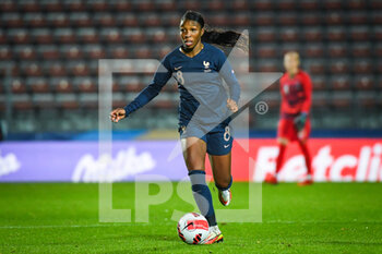 2021-10-22 - Grace GEYORO of France during the FIFA Women's World Cup 2023, Qualifiers Group I football match between France and Estonia on October 22, 2021 at Dominique Duvauchelle stadium in Créteil, France - FIFA WOMEN'S WORLD CUP 2023, QUALIFIERS GROUP I - FRANCE VS ESTONIA - FIFA WORLD CUP - SOCCER