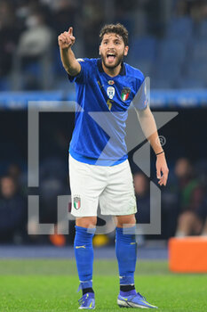2021-11-12 - ROME, ITALY -  November 12 :  Manuel Locatelli of Italy gestures during the World Cup Qualifiers Group C soccer match between  Italy and Svizzera  at Stadio Olimpico on November 12,2021 in Rome,Italy - FIFA WORLD CUP QATAR 2022 QUALIFIERS - ITALY VS SWITZERLAND - FIFA WORLD CUP - SOCCER