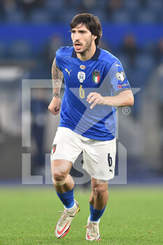 2021-11-12 - ROME, ITALY -  November 12 : Sandro Tonali  of Italy in Action during the World Cup Qualifiers Group C soccer match between  Italy and Svizzera  at Stadio Olimpico on November 12,2021 in Rome,Italy - FIFA WORLD CUP QATAR 2022 QUALIFIERS - ITALY VS SWITZERLAND - FIFA WORLD CUP - SOCCER