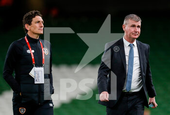 2021-11-11 - Ireland manager Stephen Kenny and Keith Andrews before the FIFA World Cup 2022, Qualifiers Group A football match between Republic of Ireland and Portugal on November 11, 2021 at Aviva Stadium in Dublin, Republic of Ireland - REPUBLIC OF IRELAND VS PORTUGAL - FIFA WORLD CUP - SOCCER