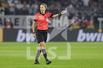 2021-11-11 - Referee's Ivana Martincic during the FIFA World Cup 2022, Qualifiers Group J football match between Germany and Liechtenstein on November 11, 2021 at Volkswagen Arena in Wolfsburg, Germany - FIFA WORLD CUP 2022, QUALIFIERS GROUP J - GERMANY VS LIECHTENSTEIN - FIFA WORLD CUP - SOCCER