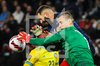 2021-11-13 - Karim BENZEMA of France and Stas POKATILOV of Kazakhstan during the FIFA World Cup 2022, Qualifiers Group D football match between France and Kazakhstan on November 13, 2021 at Parc des Princes stadium in Paris, France - FIFA WORLD CUP 2022, QUALIFIERS GROUP D - FRANCE VS KAZAKHSTAN - FIFA WORLD CUP - SOCCER