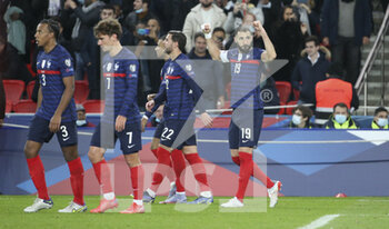 2021-11-13 - Karim Benzema of France #19 celebrates his goal during the FIFA World Cup 2022, Qualifiers Group D football match between France and Kazakhstan on November 13, 2021 at Parc des Princes, Paris, France - FIFA WORLD CUP 2022, QUALIFIERS GROUP D - FRANCE VS KAZAKHSTAN - FIFA WORLD CUP - SOCCER