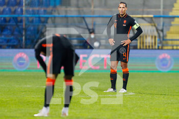 2021-11-13 - Virgil van Dijk of the Netherlands looks dejected during the FIFA World Cup 2022, Qualifiers Group G football match between Montenegro and Netherlands on November 13, 2021 at Gradski Stadion Podgorica in Podgorica, Montenegro - FIFA WORLD CUP 2022, QUALIFIERS GROUP G - MONTENEGRO VS NETHERLANDS - FIFA WORLD CUP - SOCCER