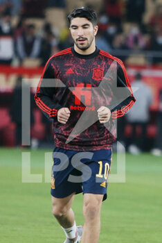 2021-11-14 - Carlos Soler of Spain warms up during the FIFA World Cup 2022, Qualifiers Group B football match between Spain and Sweden on November 14, 2021 at La Cartuja stadium in Sevilla, Spain - FIFA WORLD CUP 2022, QUALIFIERS GROUP B - SPAIN VS SWEDEN - FIFA WORLD CUP - SOCCER