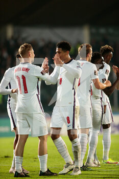 2021-11-15 - Emile Smith Rowe of England celebrating withe team mates after scoring a goal during the FIFA World Cup 2022, Qualifiers Group I football match between San Marino and England on November 15, 2021 at Stadio Olimpico de Serravalle in Serravalle, San Marino - FIFA WORLD CUP 2022, QUALIFIERS GROUP I - SAN MARINO VS ENGLAND - FIFA WORLD CUP - SOCCER