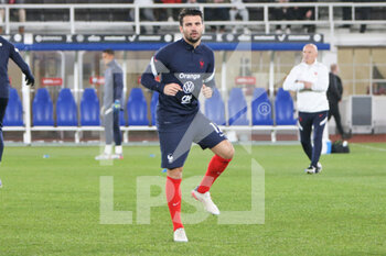 2021-11-16 - Leo Dubois of France warms up during the FIFA World Cup 2022, Qualifiers Group D football match between Finland and France on November 16, 2021 at Olympiastadion in Helsinki, Finland - FIFA WORLD CUP 2022, QUALIFIERS GROUP D - FINLAND VS FRANCE - FIFA WORLD CUP - SOCCER