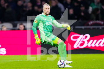2021-11-07 - Remko Pasveer of Ajax controls the ball during the Netherlands championship Eredivisie football match between Ajax and Go Ahead Eagles on November 7, 2021 at the Johan Cruijff ArenA in Amsterdam, Netherlands - AJAX VS GO AHEAD EAGLES - NETHERLANDS EREDIVISIE - SOCCER