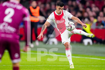 2021-11-07 - Lisandro Martinez of Ajax during the Netherlands championship Eredivisie football match between Ajax and Go Ahead Eagles on November 7, 2021 at the Johan Cruijff ArenA in Amsterdam, Netherlands - AJAX VS GO AHEAD EAGLES - NETHERLANDS EREDIVISIE - SOCCER