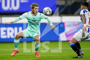 2021-11-28 - Ritsu Doan of PSV during the Netherlands championship Eredivisie football match between SC Heerenveen and PSV on November 28, 2021 at the Abe Lenstra Stadion in Heerenveen, Netherlands - SC HEERENVEEN VS PSV - NETHERLANDS EREDIVISIE - SOCCER