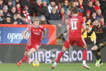 2021-11-06 - Aberdeen's Lewis Ferguson during the Scottish championship Premiership football match between Aberdeen and Motherwell on November 6, 2021 at Pittodrie Stadium in Aberdeen, Scotland - ABERDEEN VS MOTHERWELL - SCOTTISH PREMIERSHIP - SOCCER