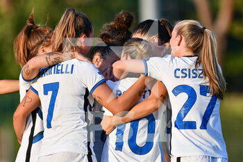 2021-09-12 - Inter players celebrate after a goal - EMPOLI LADIES VS INTER - FC INTERNAZIONALE - ITALIAN SERIE A WOMEN - SOCCER