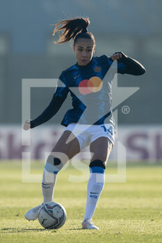 2021-12-05 - Kathellen Sousa Feitoza (FC Internazionale) in action - AC MILAN VS INTER - FC INTERNAZIONALE - ITALIAN SERIE A WOMEN - SOCCER