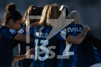 2021-12-05 - Kathellen Sousa Feitoza (FC Internazionale) celebrates  with her teammates after scoring her side’s first goal - AC MILAN VS INTER - FC INTERNAZIONALE - ITALIAN SERIE A WOMEN - SOCCER