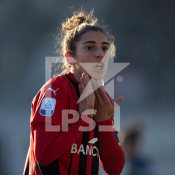 2021-12-05 - Valentina Bergamaschi (AC Milan) protests after a penalty against AC Milan is conceded - AC MILAN VS INTER - FC INTERNAZIONALE - ITALIAN SERIE A WOMEN - SOCCER