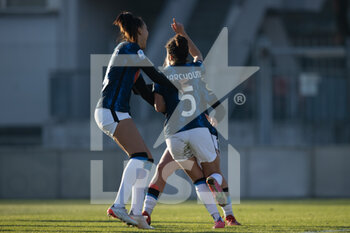 2021-12-05 - Ghoutia Karchouni (FC Internazionale) celebrates after scoring her side’s third goal with a penalty kick - AC MILAN VS INTER - FC INTERNAZIONALE - ITALIAN SERIE A WOMEN - SOCCER