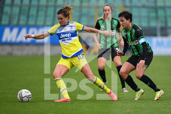 2021-12-04 - Cristiana Girelli (juventus woman) in action during the match - US SASSUOLO VS JUVENTUS FC - ITALIAN SERIE A WOMEN - SOCCER
