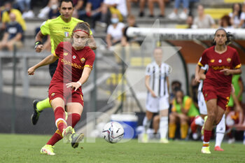 2021-10-02 - Benedetta Glionna of AS Roma Women  in action during the Women Serie A match between AS Roma and Juventus at Tre Fontane Stadium on October 02, 2021 in Rome, Italy.  - ROMA WOMEN VS JUVENTUS FEMMINILE - ITALIAN SERIE A WOMEN - SOCCER