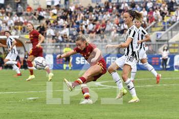 2021-10-02 - Giada Greggi of AS Roma Women and Barbara Bonansea of Juventus Women  in action during the Women Serie A match between AS Roma and Juventus at Tre Fontane Stadium on October 02, 2021 in Rome, Italy.  - ROMA WOMEN VS JUVENTUS FEMMINILE - ITALIAN SERIE A WOMEN - SOCCER