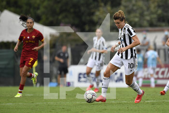 2021-10-02 - Cristiana Girelli of Juventus Women  in action during the Women Serie A match between AS Roma and Juventus at Tre Fontane Stadium on October 02, 2021 in Rome, Italy.  - ROMA WOMEN VS JUVENTUS FEMMINILE - ITALIAN SERIE A WOMEN - SOCCER