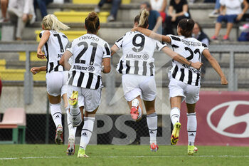 2021-10-02 - Andrea Staskova of Juventus Women, Arianna Caruso of Juventus Women and Agnese Bonfantini of Juventus Women  in action during the Women Serie A match between AS Roma and Juventus at Tre Fontane Stadium on October 02, 2021 in Rome, Italy.  - ROMA WOMEN VS JUVENTUS FEMMINILE - ITALIAN SERIE A WOMEN - SOCCER