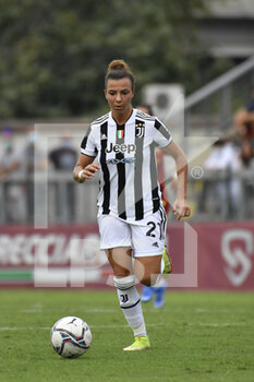 2021-10-02 - Arianna Caruso of Juventus Women  in action during the Women Serie A match between AS Roma and Juventus at Tre Fontane Stadium on October 02, 2021 in Rome, Italy.  - ROMA WOMEN VS JUVENTUS FEMMINILE - ITALIAN SERIE A WOMEN - SOCCER