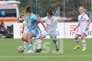 2021-10-31 - Jaimes Soledad (99) Napoli Femminile control the ball - Veronica Battelani (30) Sampdoria Women - NAPOLI FEMMINILE VS UC SAMPDORIA - ITALIAN SERIE A WOMEN - SOCCER