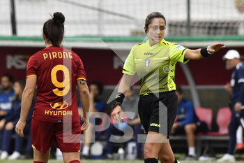 2021-10-31 - Referee Maria Marotta during the Serie A match between A.S. Roma Women and U.S. Sassuolo Calcio at the stadio Agostino Di Bartolomei Trigoria on 31 October, 2021 in Trigoria, Italy. - AS ROMA VS US SASSUOLO - ITALIAN SERIE A WOMEN - SOCCER